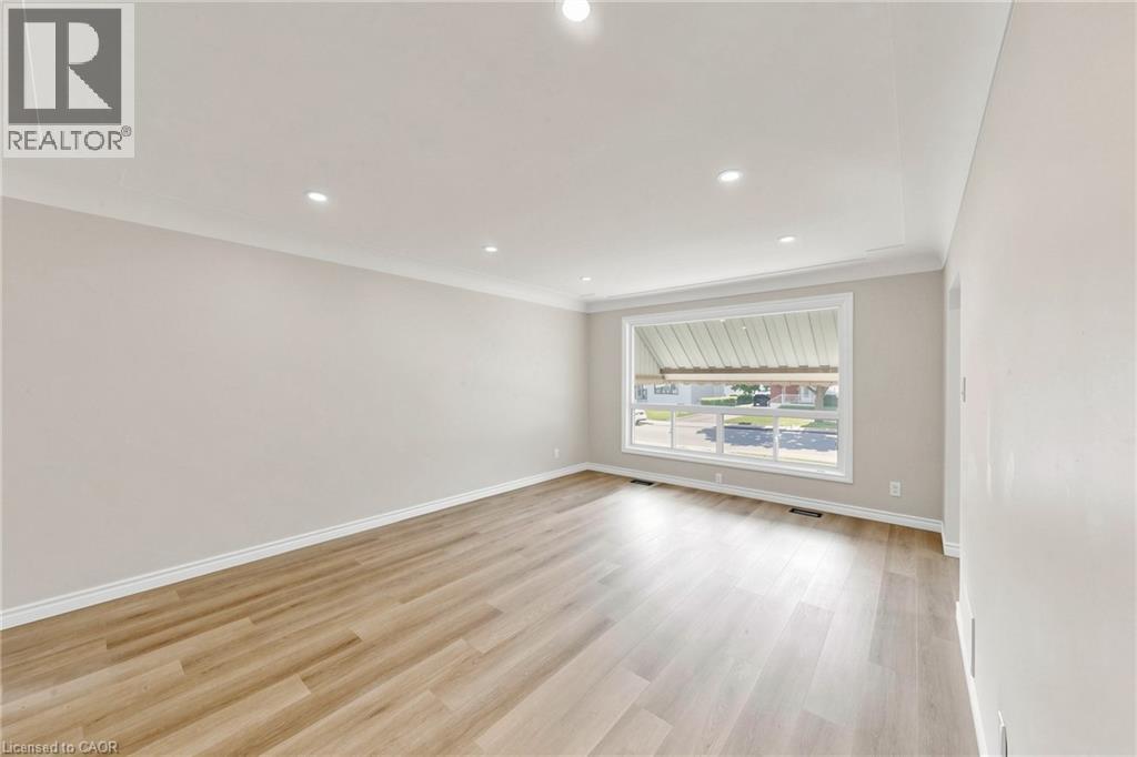 28 WARREN Avenue - 3