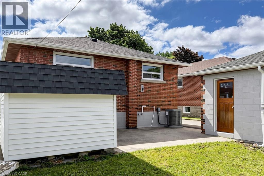 28 WARREN Avenue - 35