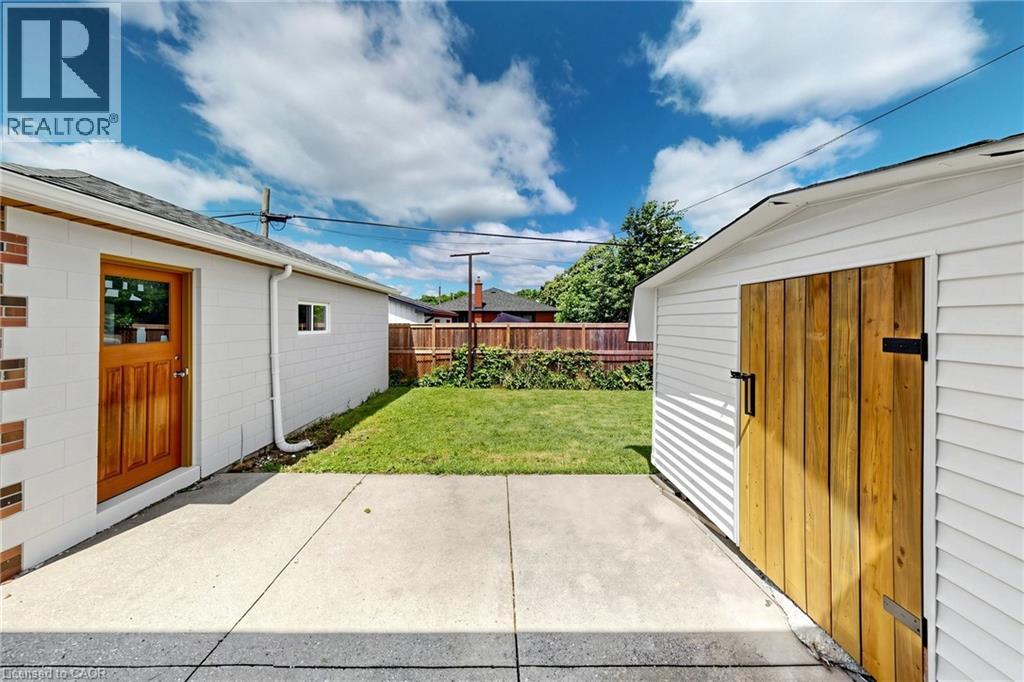 28 WARREN Avenue - 37