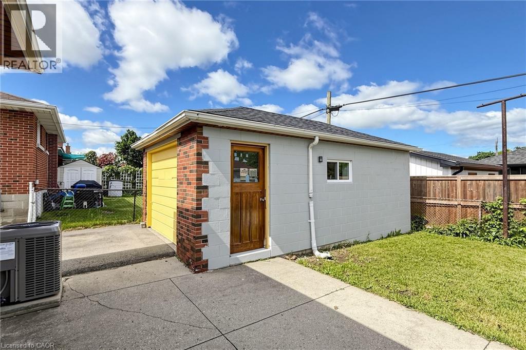 28 WARREN Avenue - 38