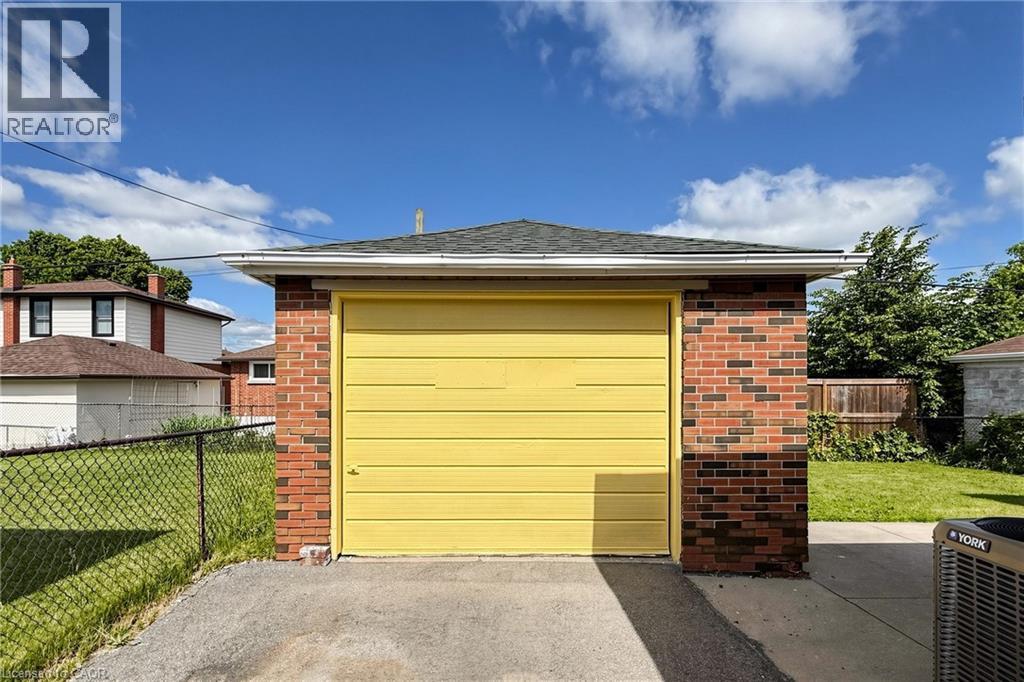 28 WARREN Avenue - 39