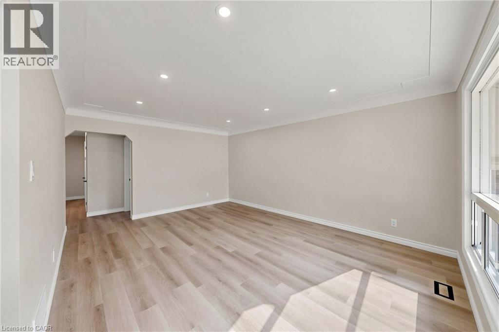 28 WARREN Avenue - 4
