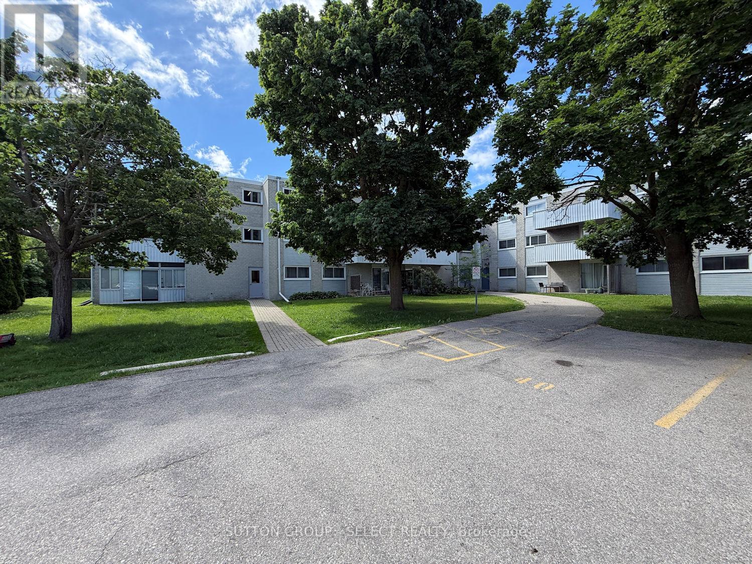 #203 80 BRECKENRIDGE DRIVE - 18