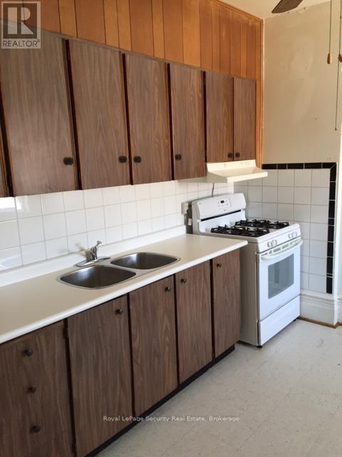 464 EUCLID AVENUE - 21