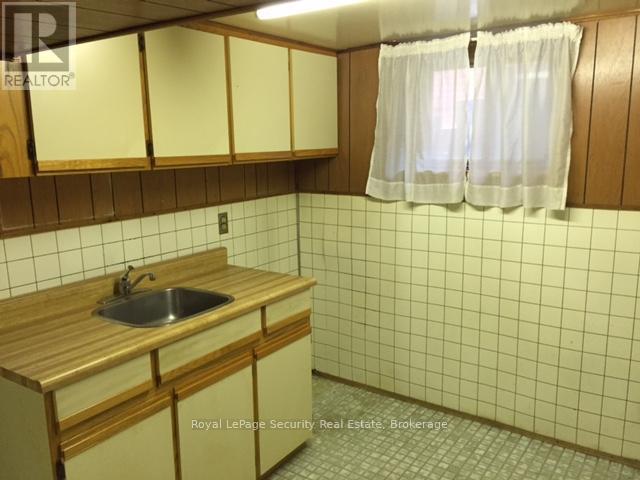 464 EUCLID AVENUE - 9