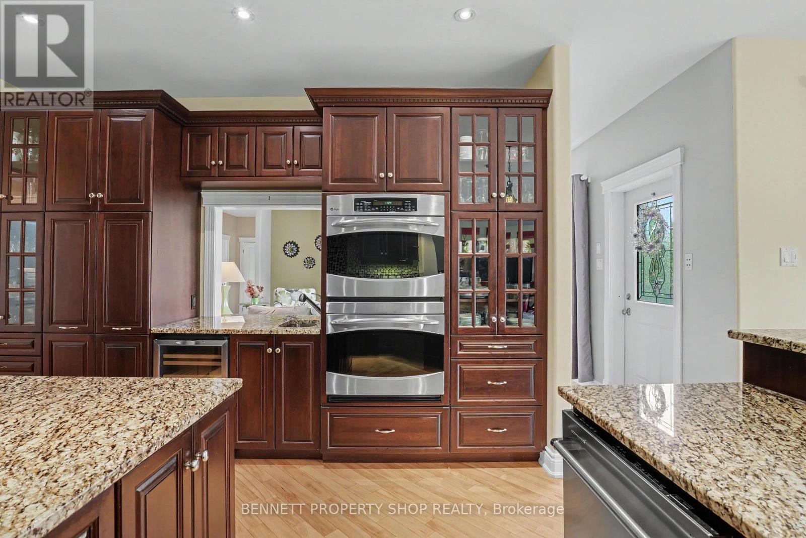 5 Bed, 6 Bath House for Sale in Ottawa – 121 COVERED BRIDGE WAY, Ottawa – MLS# X13460582 - Image 16