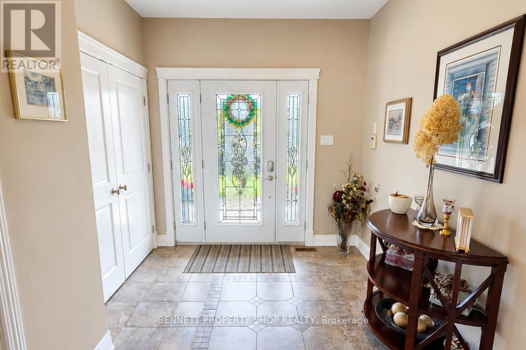 5 Bed, 6 Bath House for Sale in Ottawa – 121 COVERED BRIDGE WAY, Ottawa – MLS# X13460582 - Image 9
