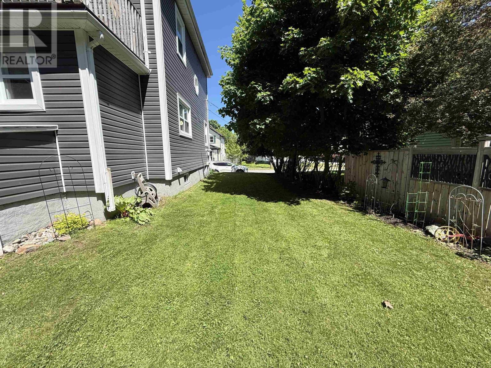 232 BRUNSWICK Street - 37