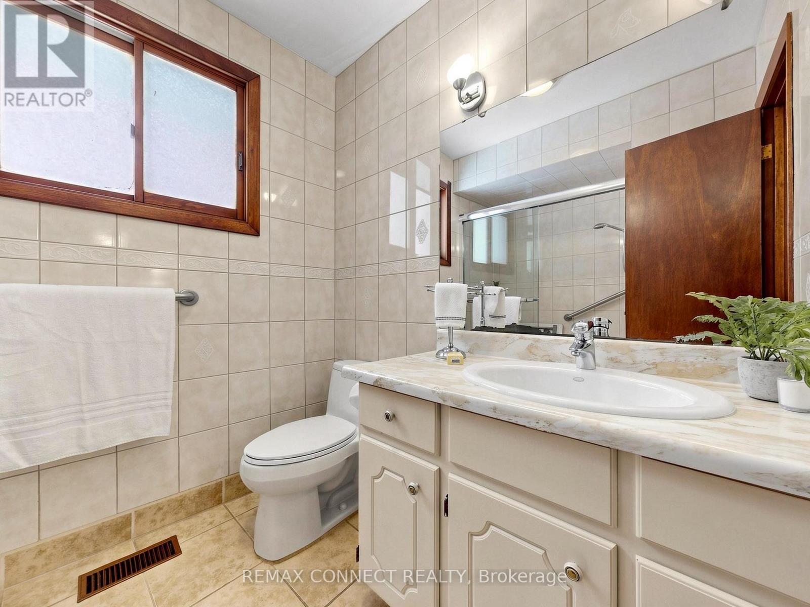 90 SYLVAN AVENUE - 24