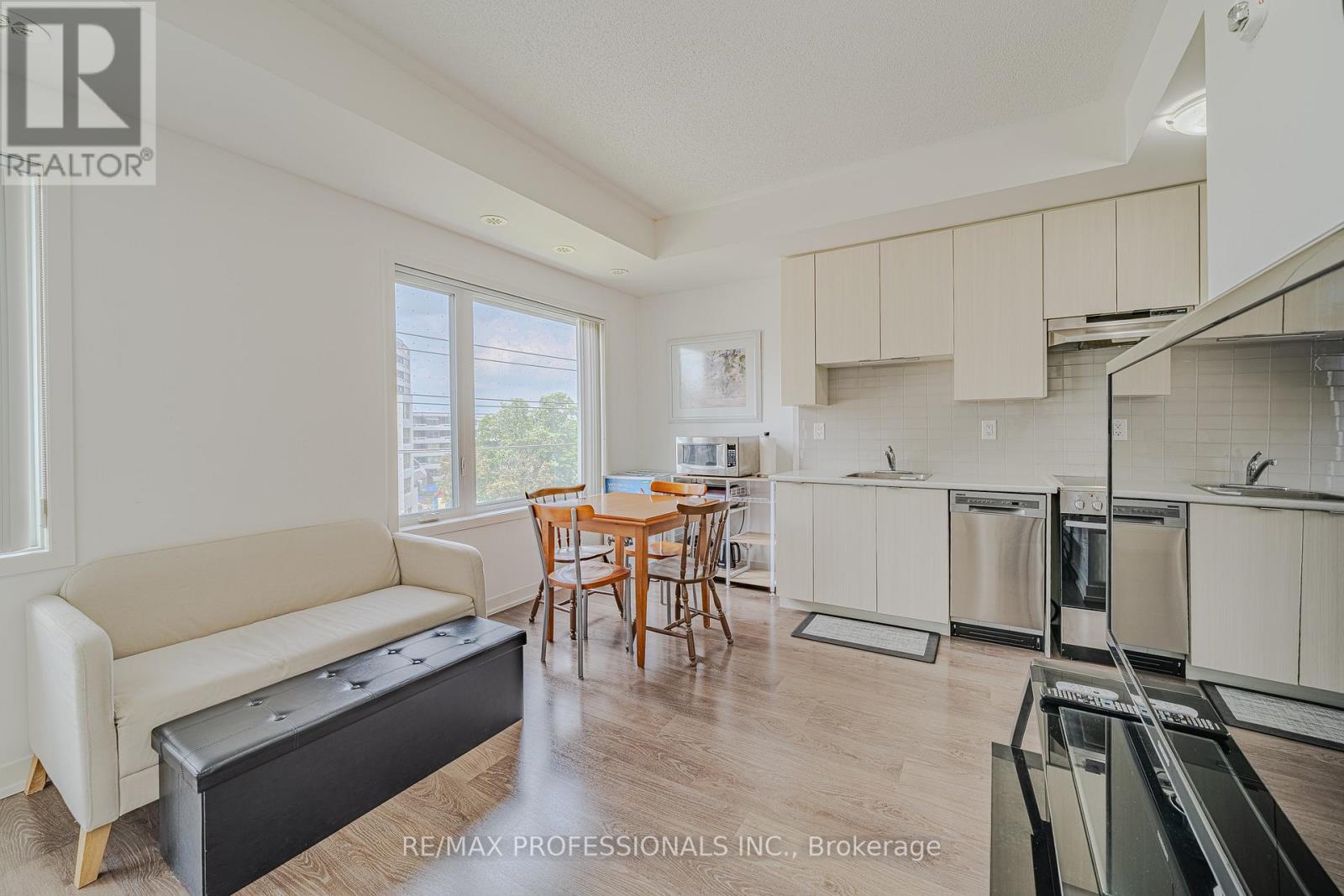 #401 5155 SHEPPARD EAST AVENUE - 11
