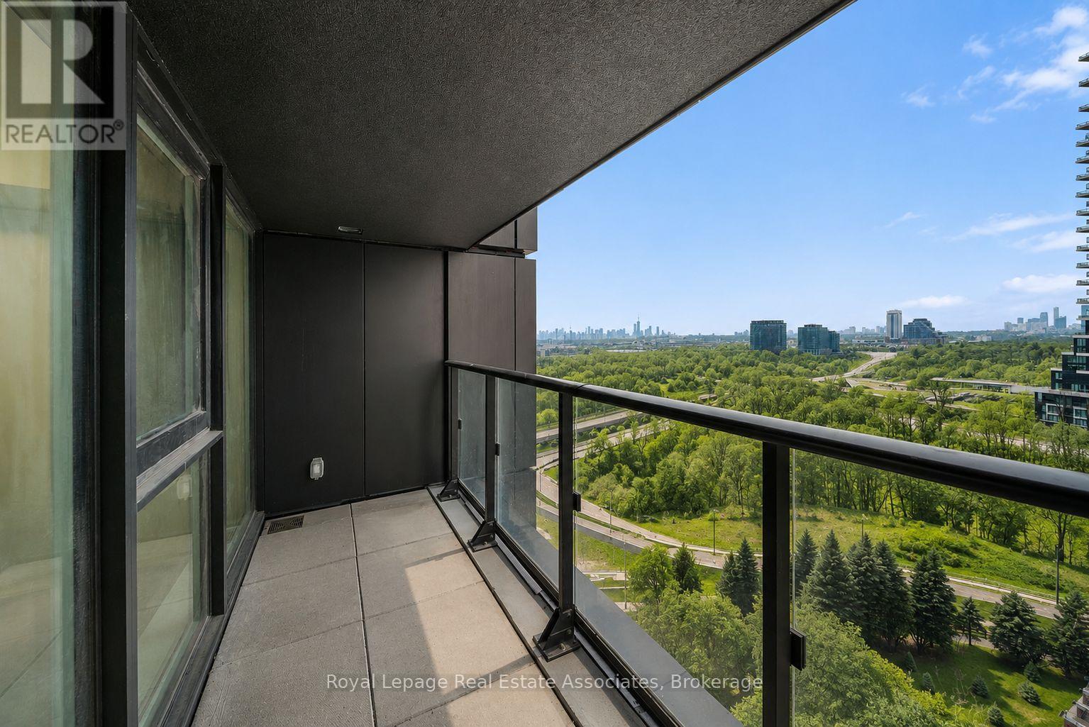#1004 1 QUARRINGTON LANE - 13