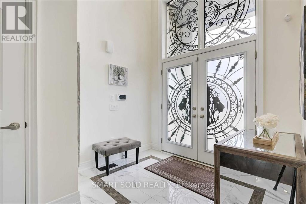 207 WALTER ENGLISH DRIVE - 2