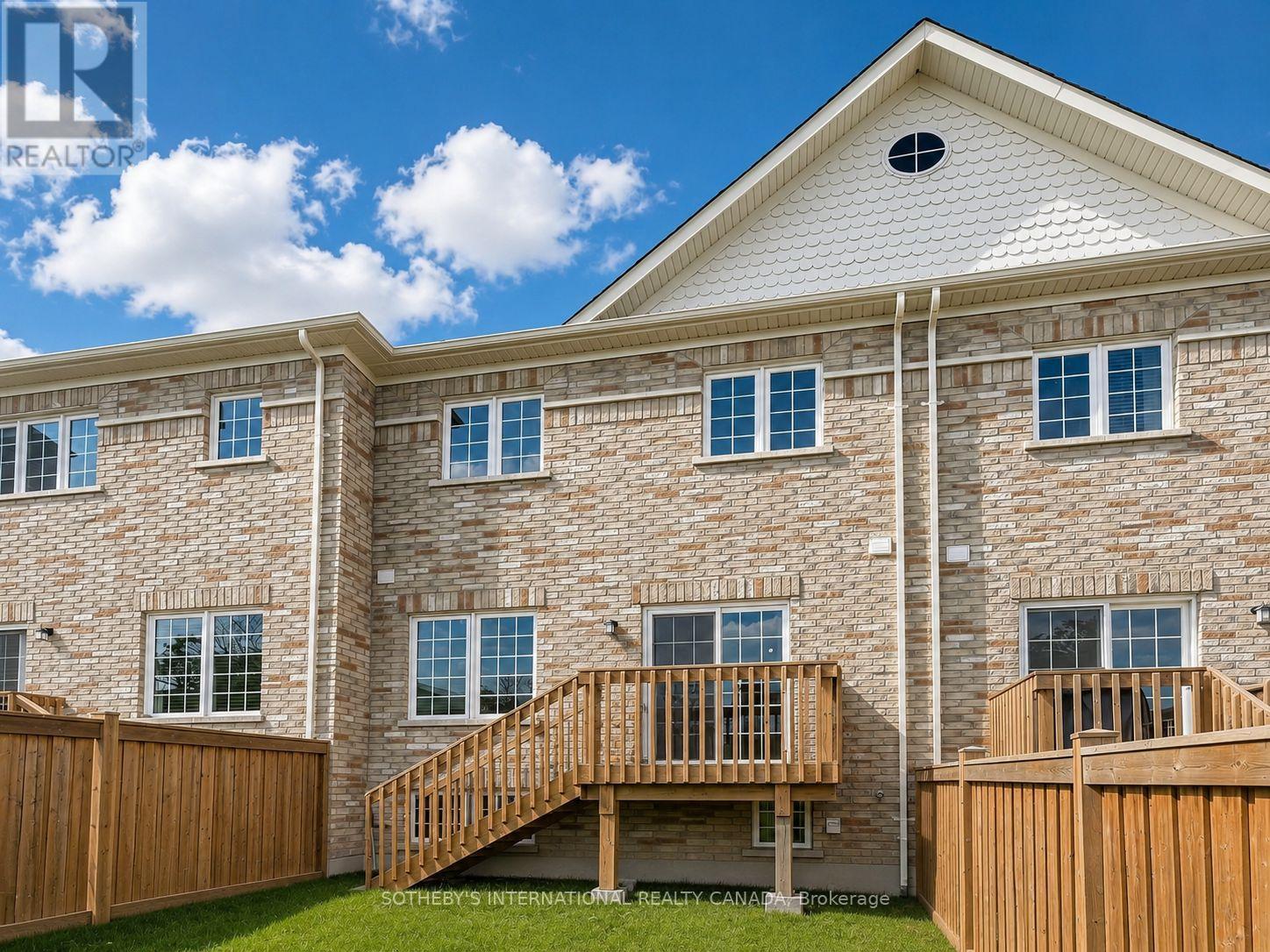 71 DANIELE CRESCENT - 24