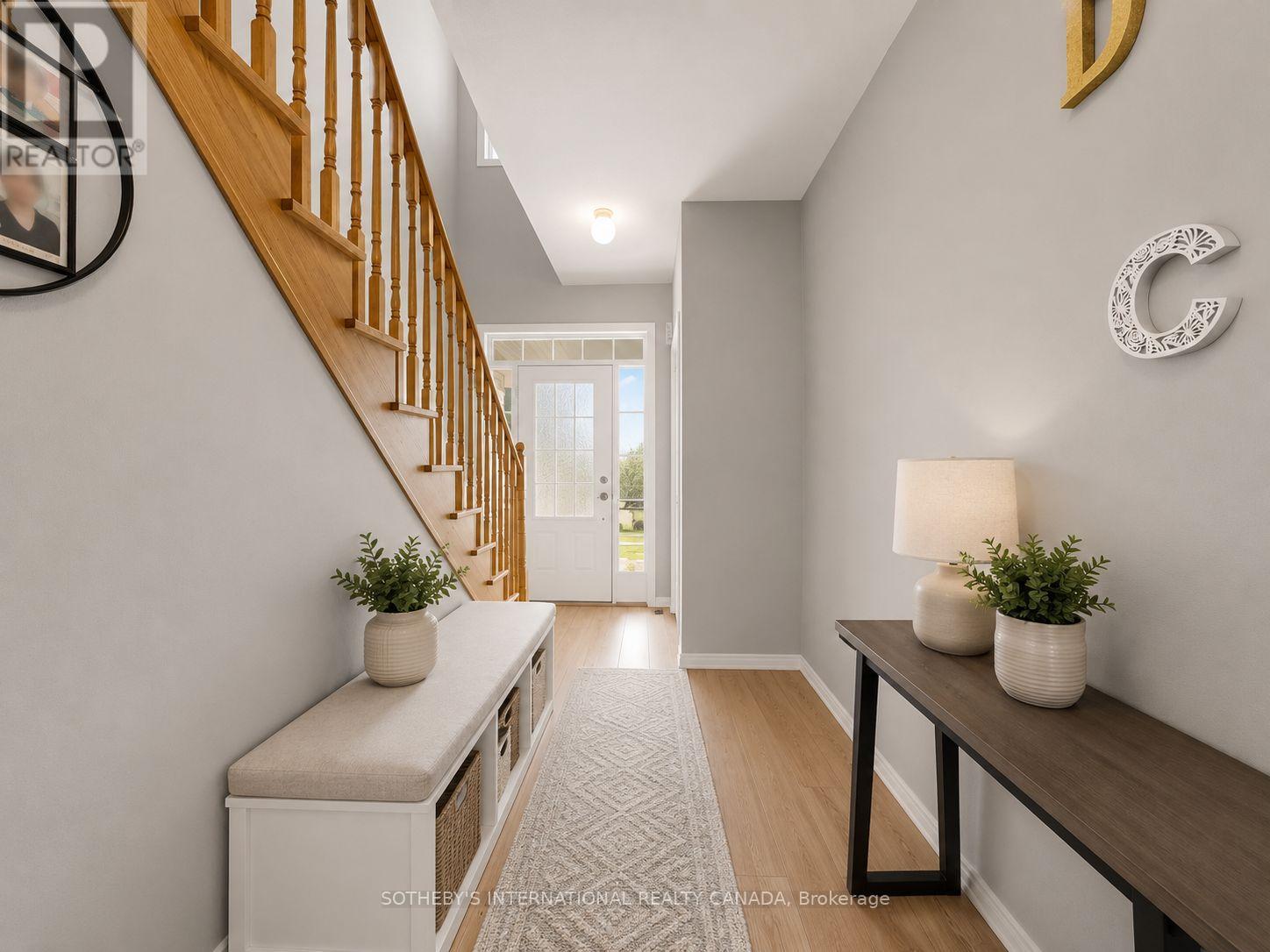 71 DANIELE CRESCENT - 3