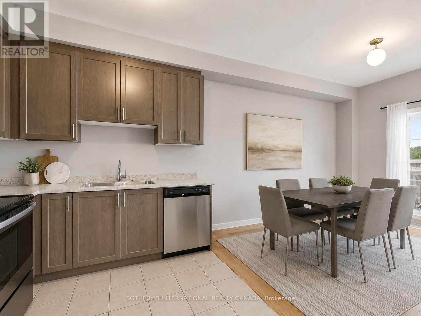 71 DANIELE CRESCENT - 4