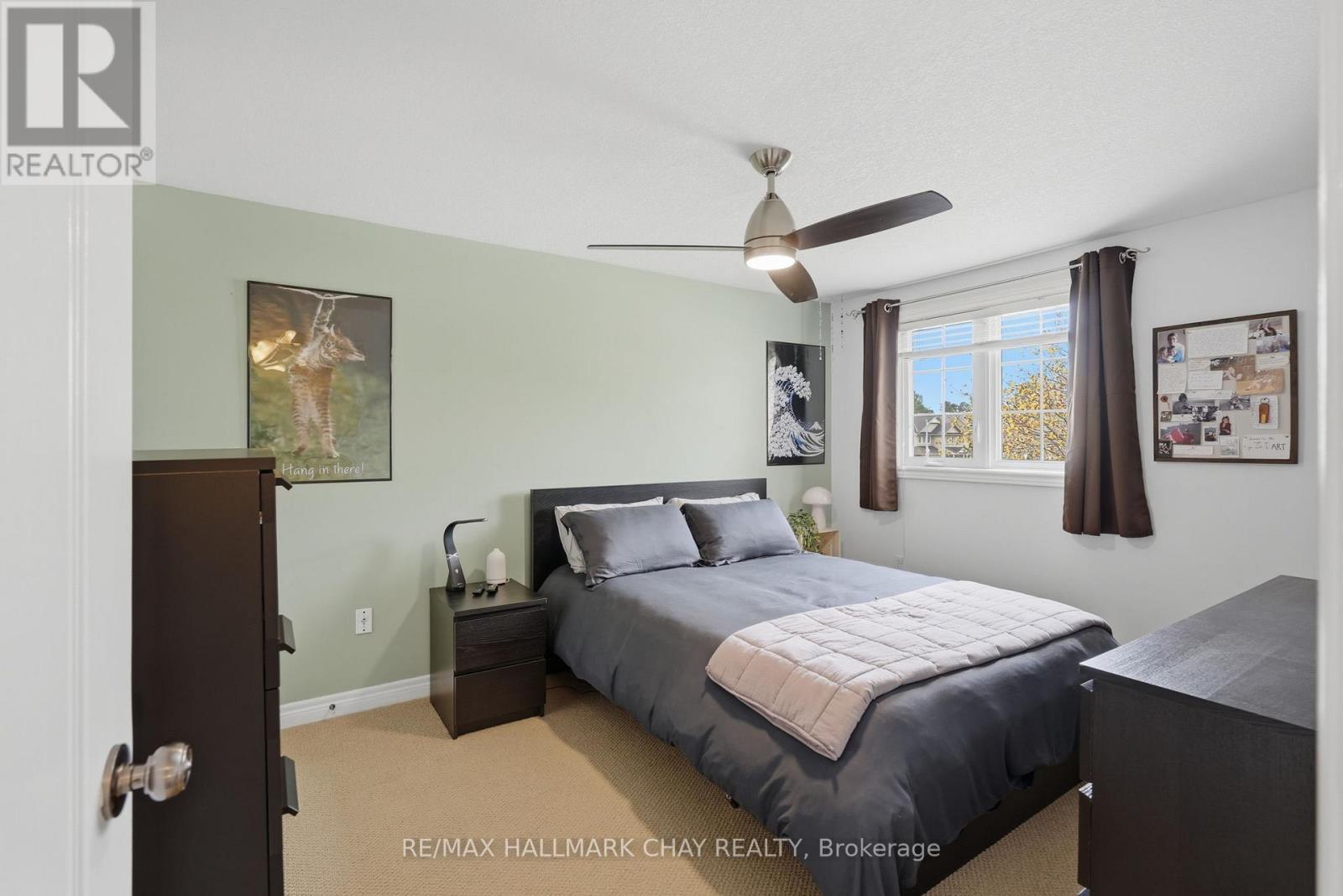 17 ARMEDA CLOW CRESCENT - 17