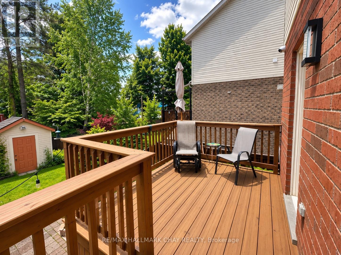 17 ARMEDA CLOW CRESCENT - 38