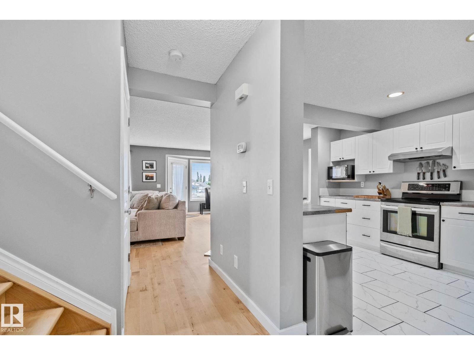 174 LAKELAND DR — photo 14
