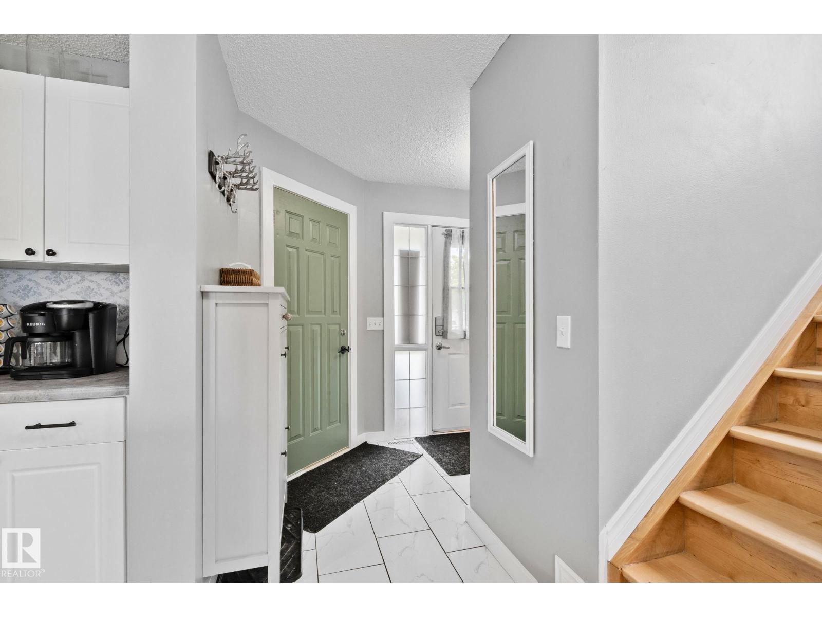 174 LAKELAND DR — photo 15