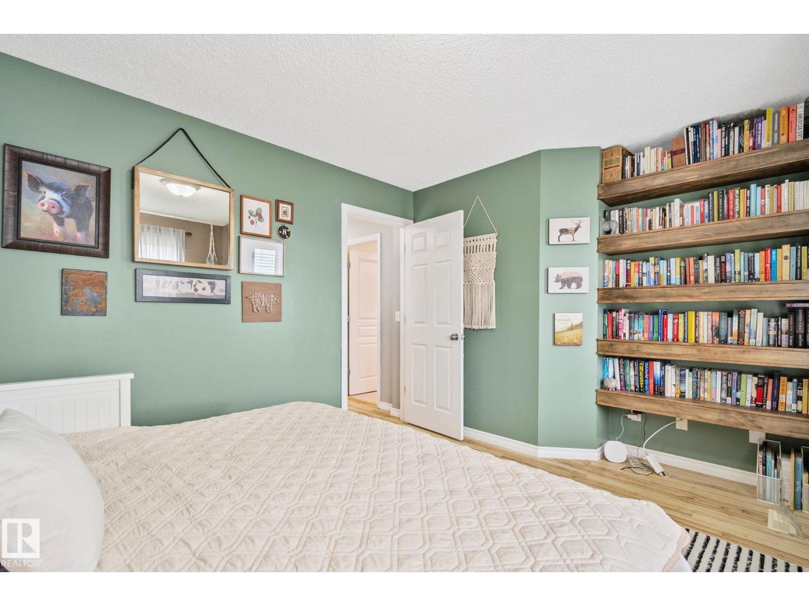 174 LAKELAND DR — photo 21