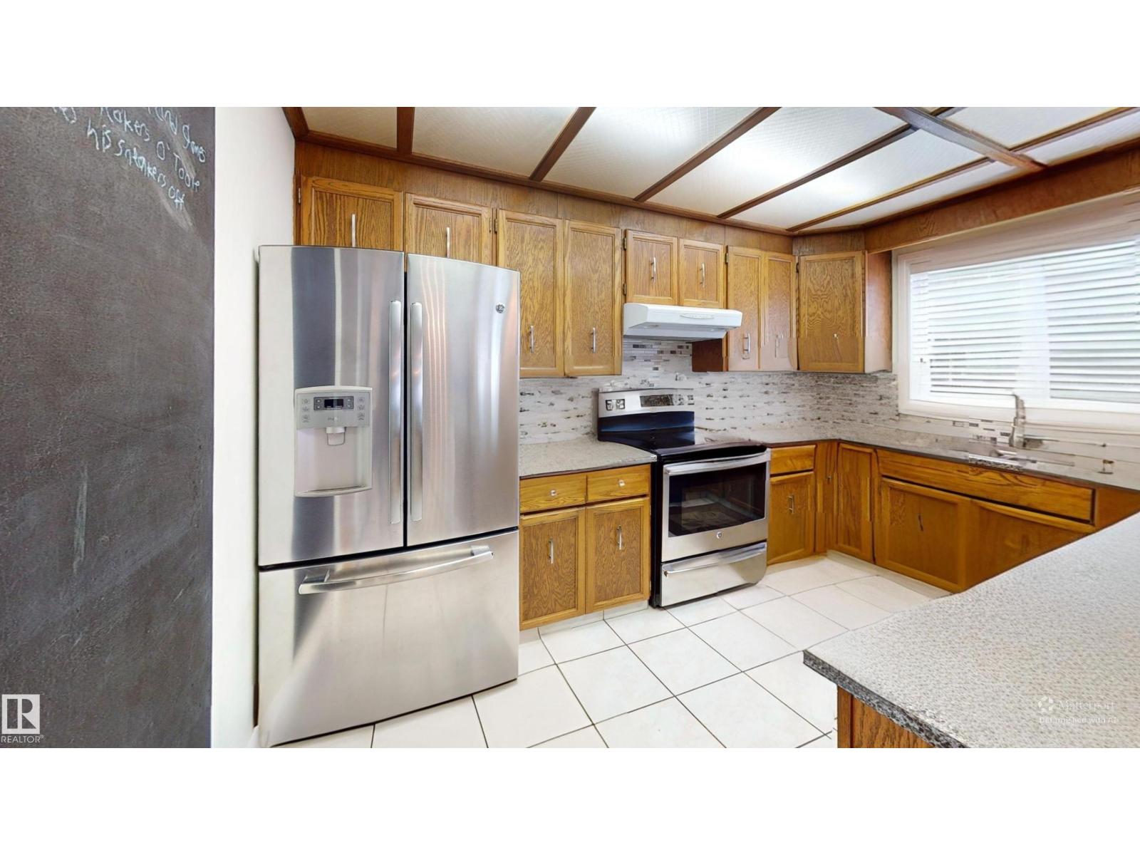 18319 58 AV NW - 13
