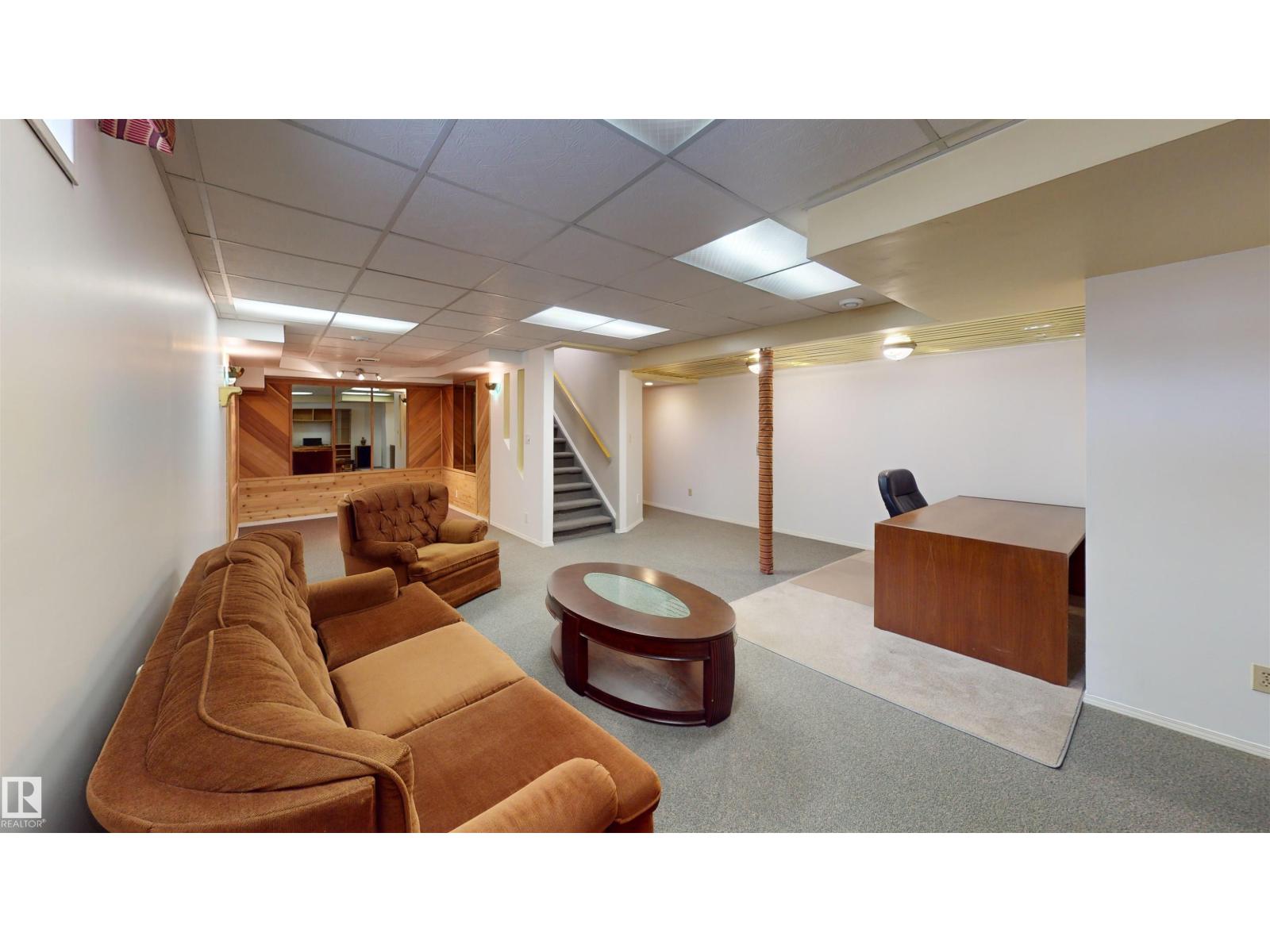18319 58 AV NW - 30
