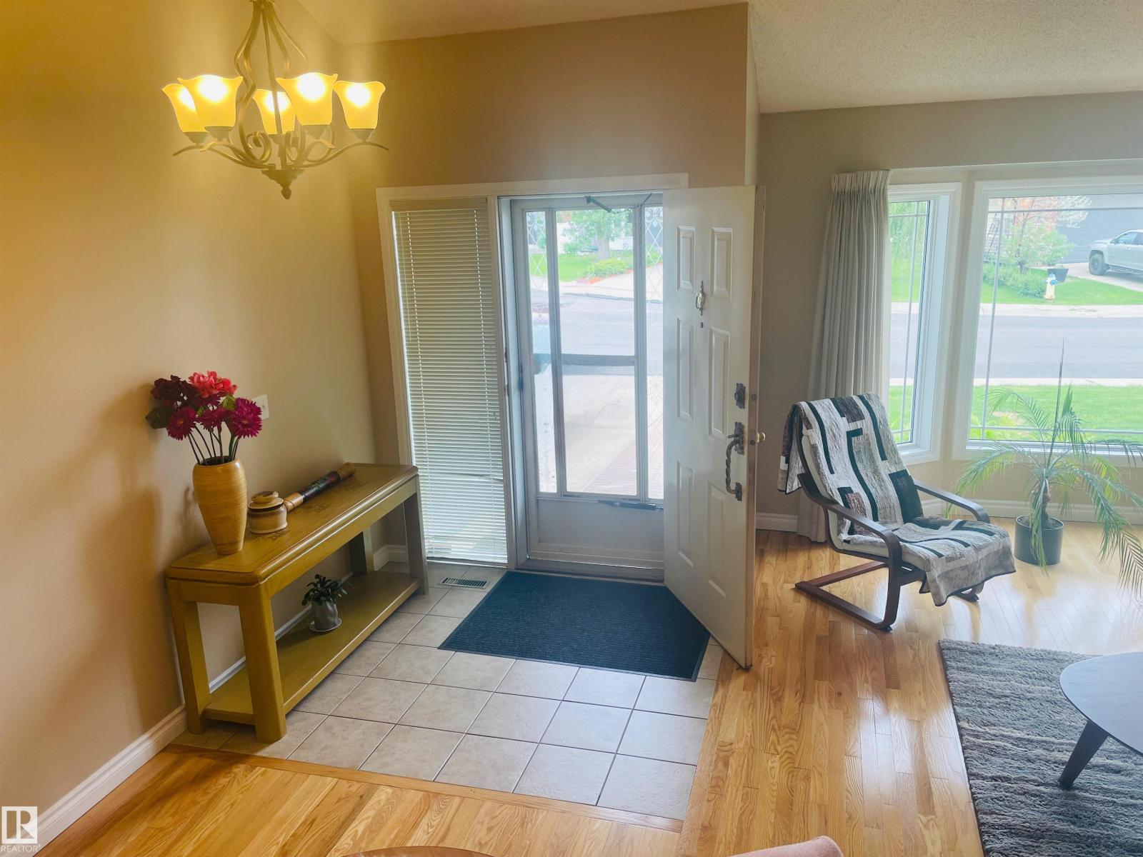 18319 58 AV NW - 9