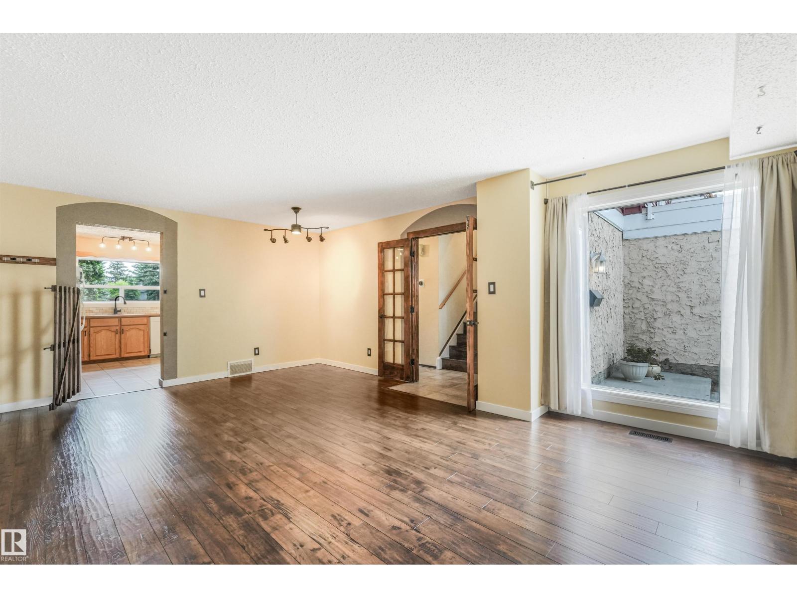 2921 130 AV NW - 1