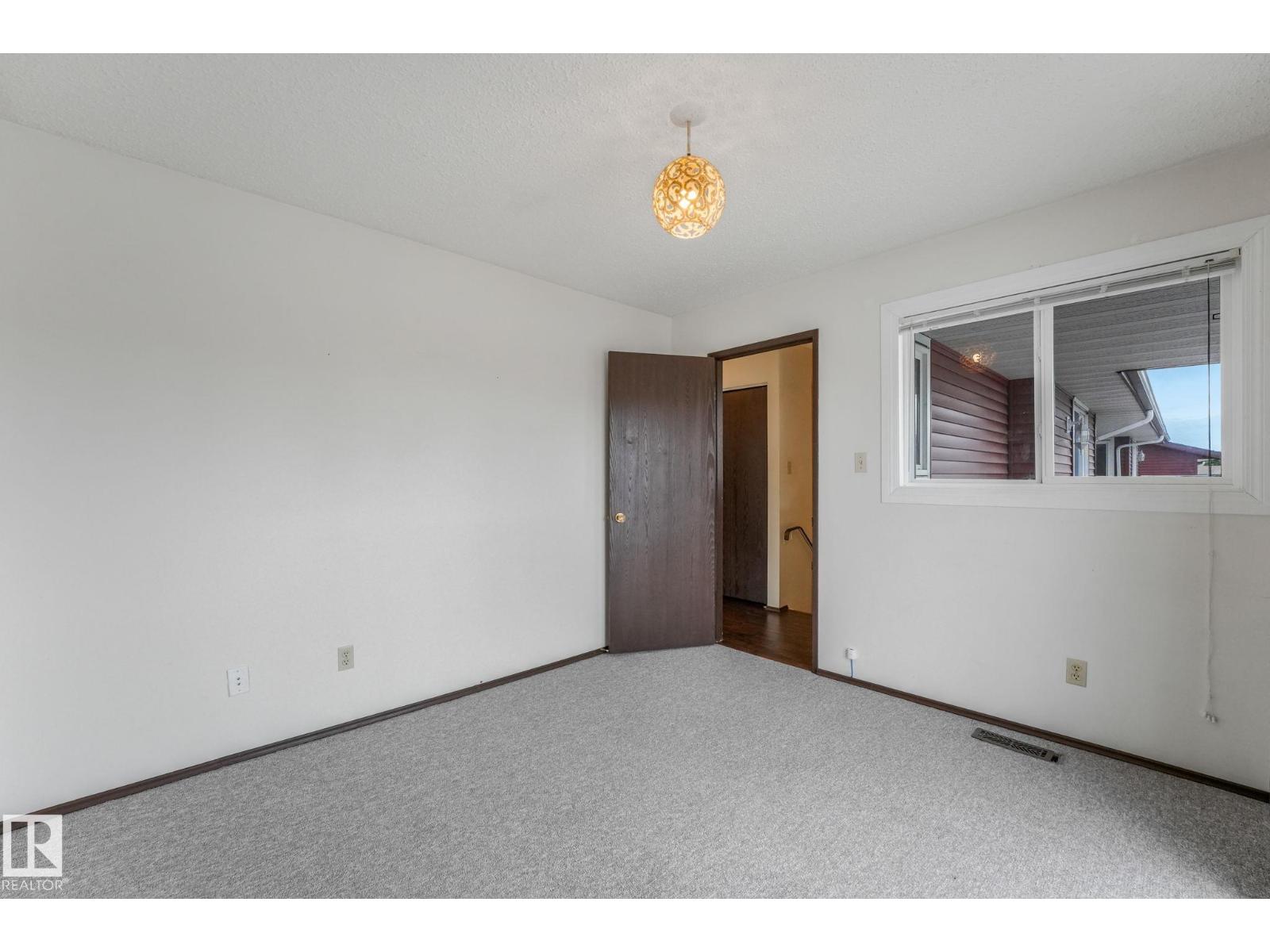 2921 130 AV NW - 24