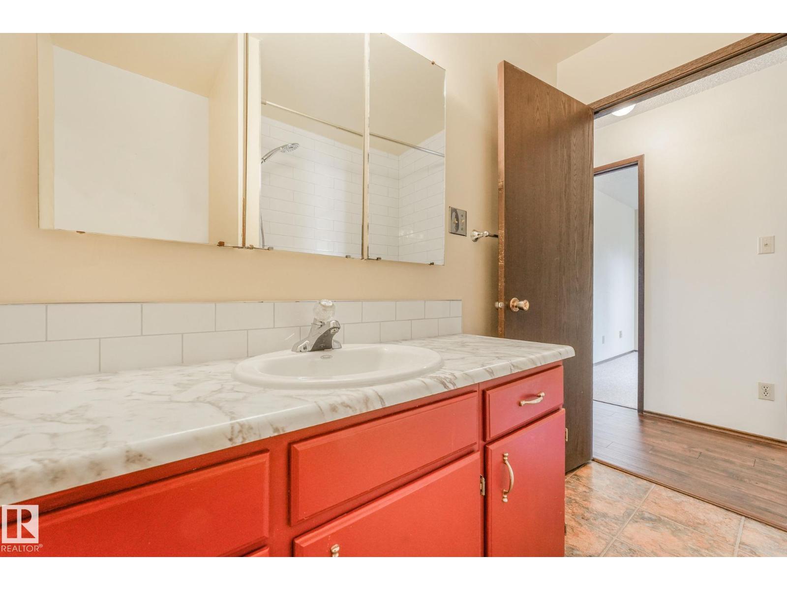 2921 130 AV NW - 28
