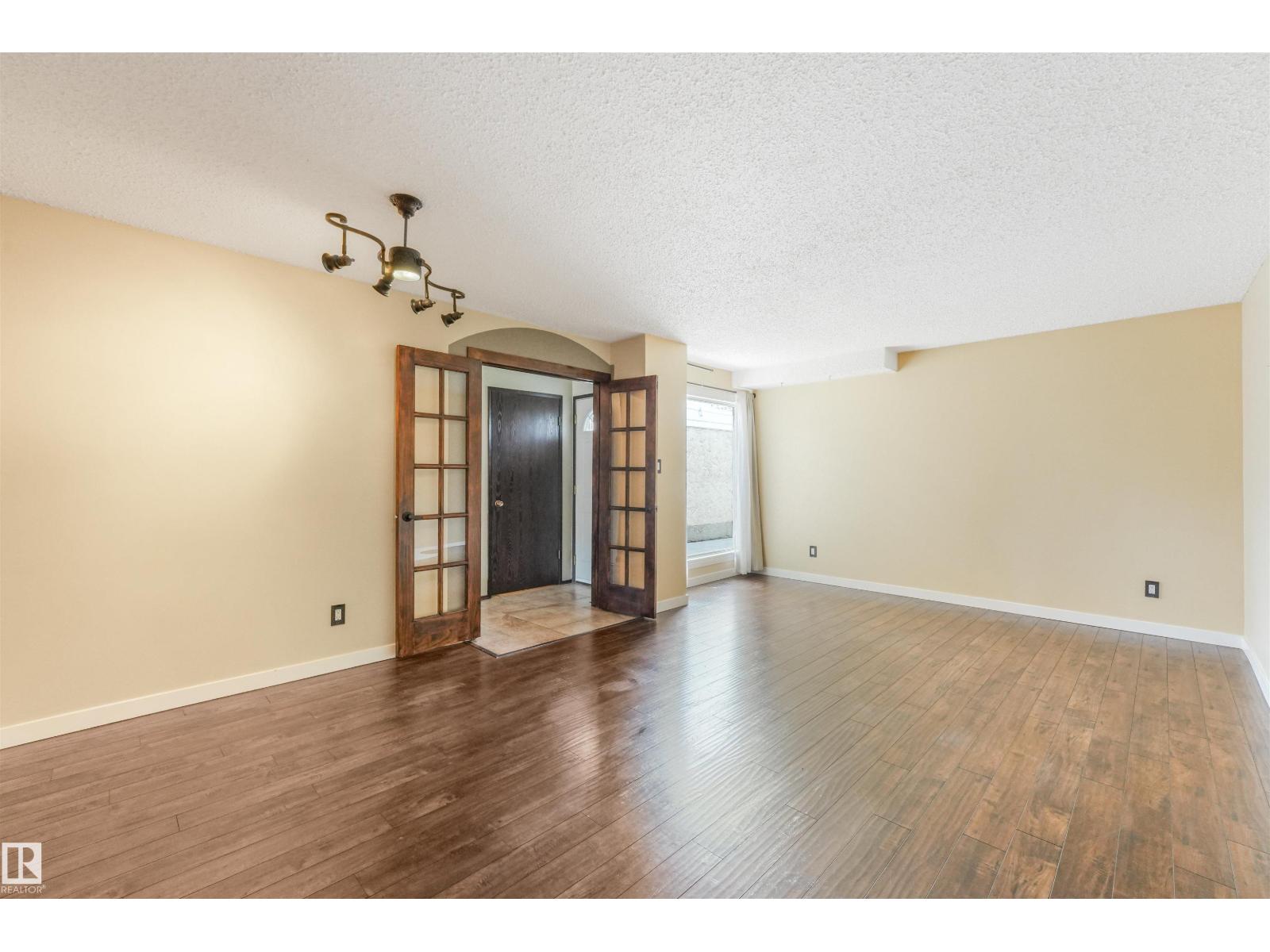 2921 130 AV NW - 6
