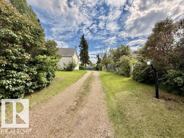 5505 45 AV — photo 24