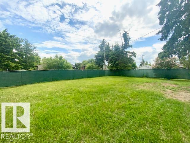 5505 45 AV — photo 28
