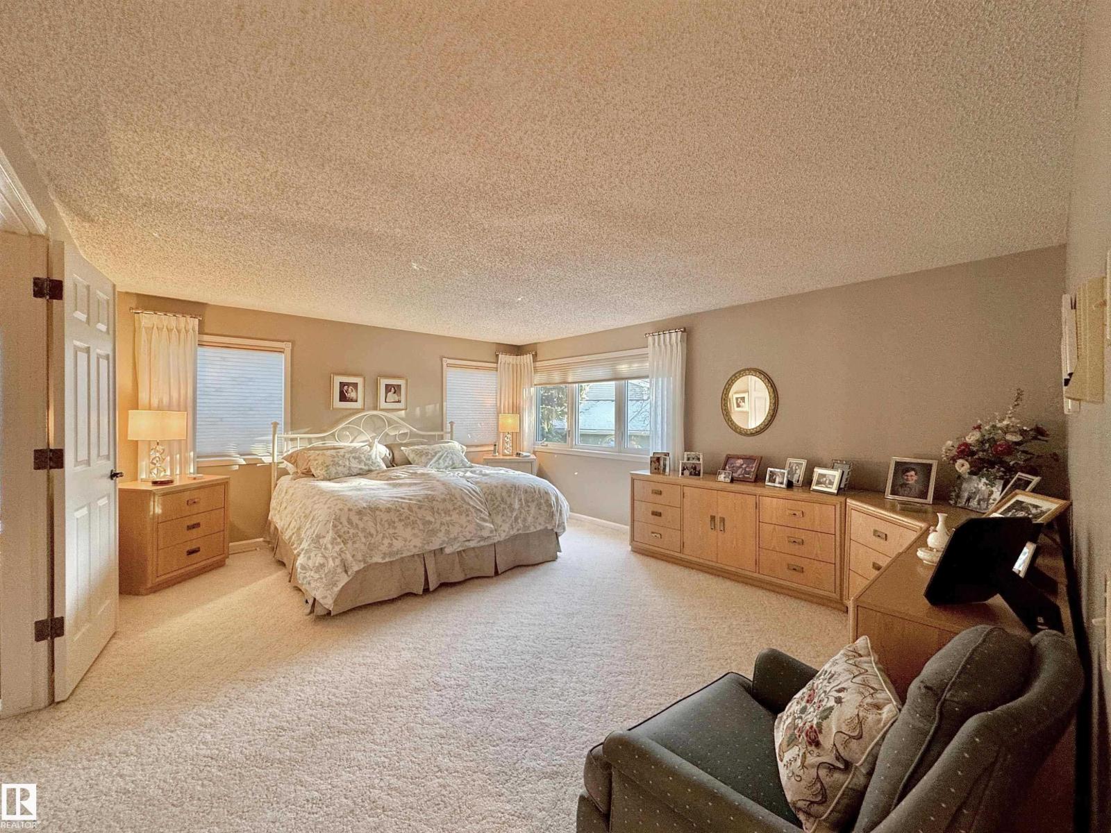 1057 109 ST NW - 16