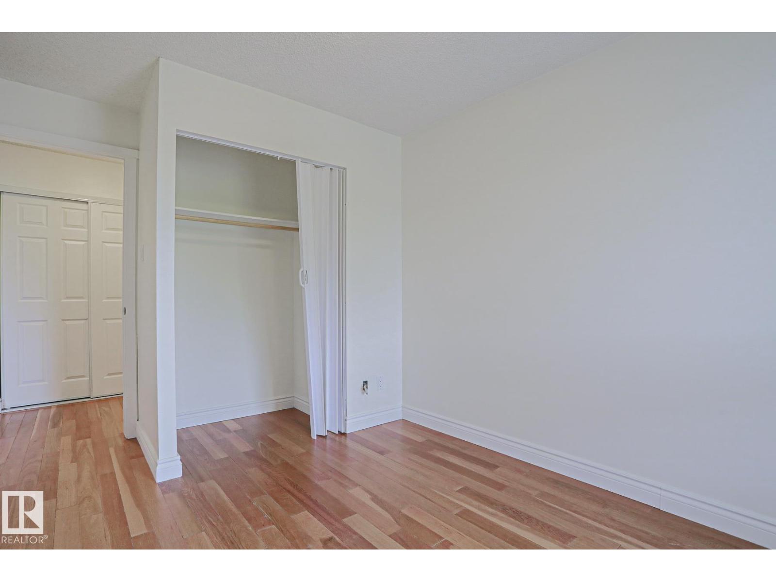 #52 2703 79 ST NW — photo 19