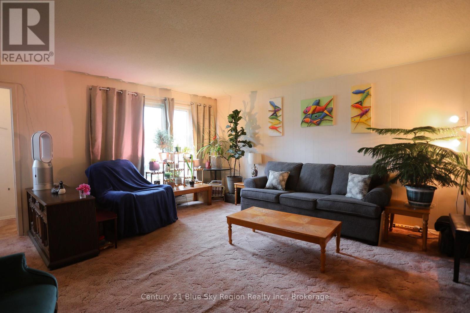 124 KING STREET W - 18