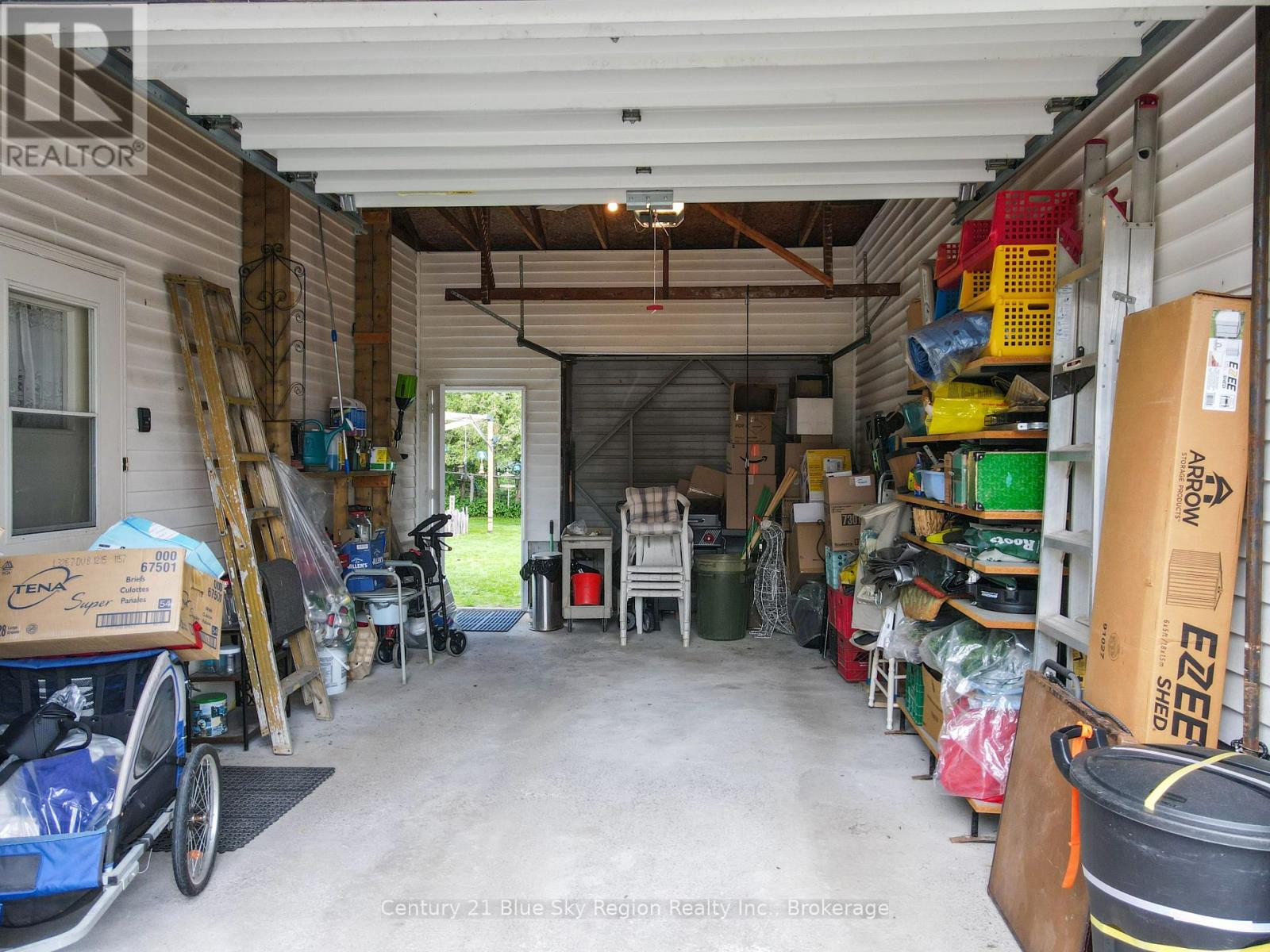 124 KING STREET W - 42
