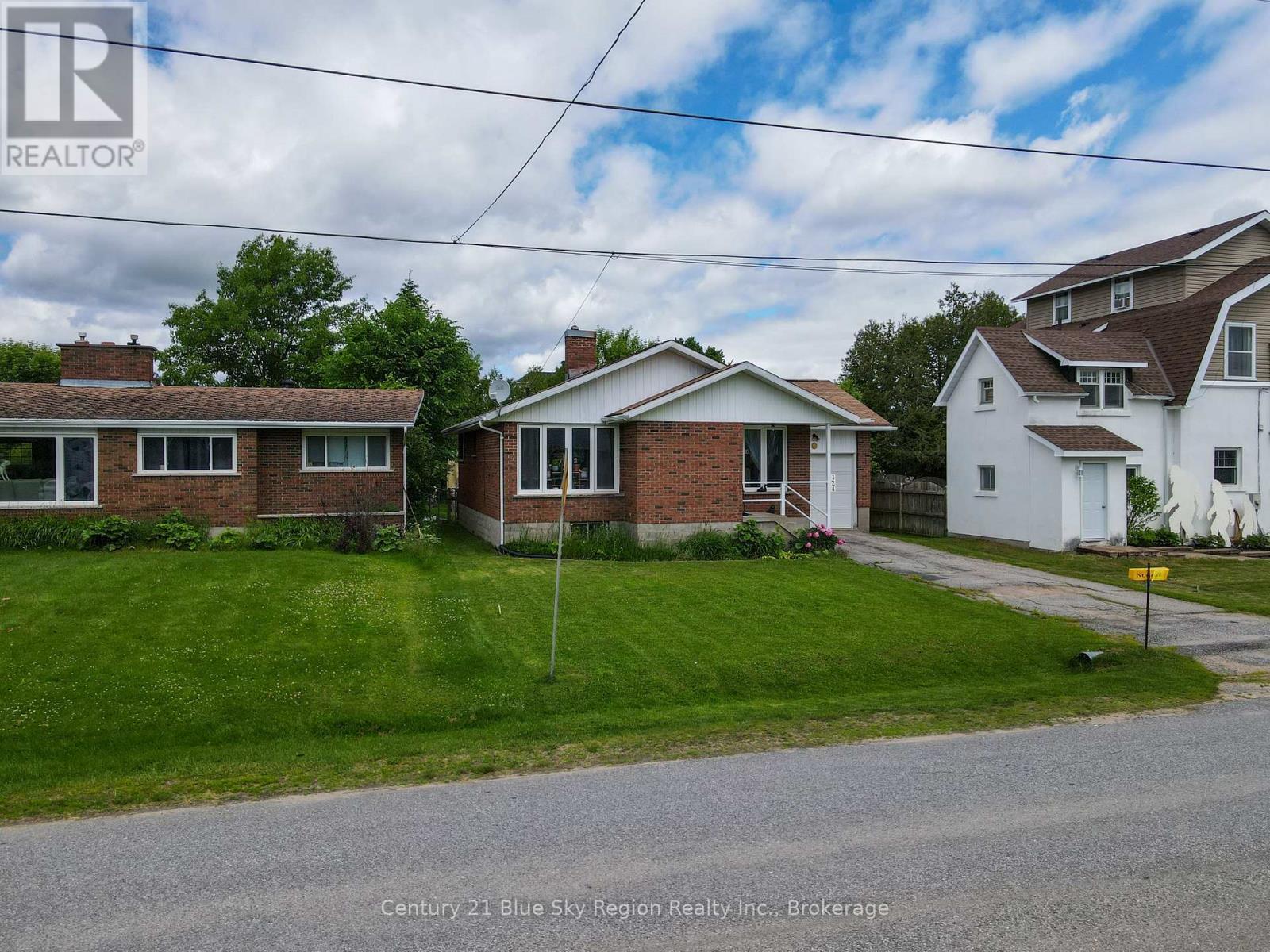 124 KING STREET W - 47