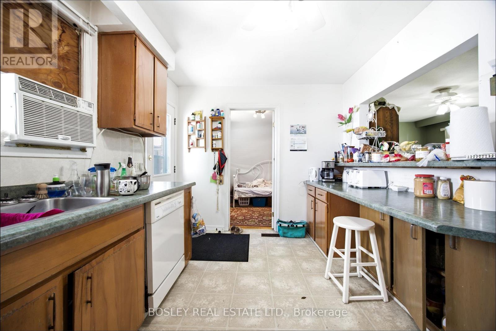 16 STEEL STREET - 10