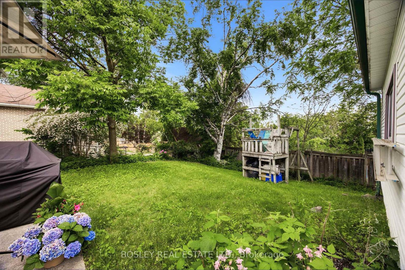 16 STEEL STREET - 38