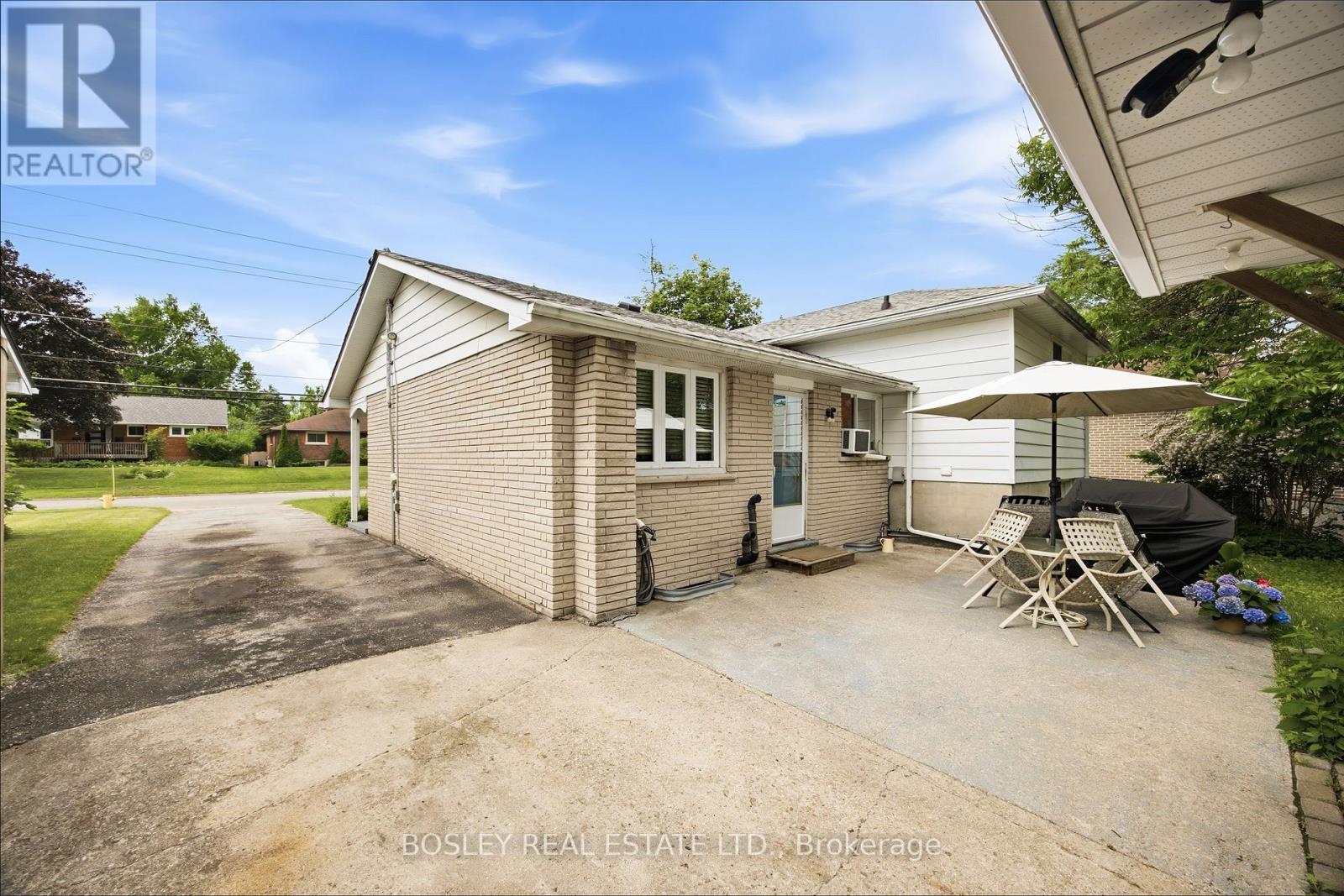16 STEEL STREET - 43