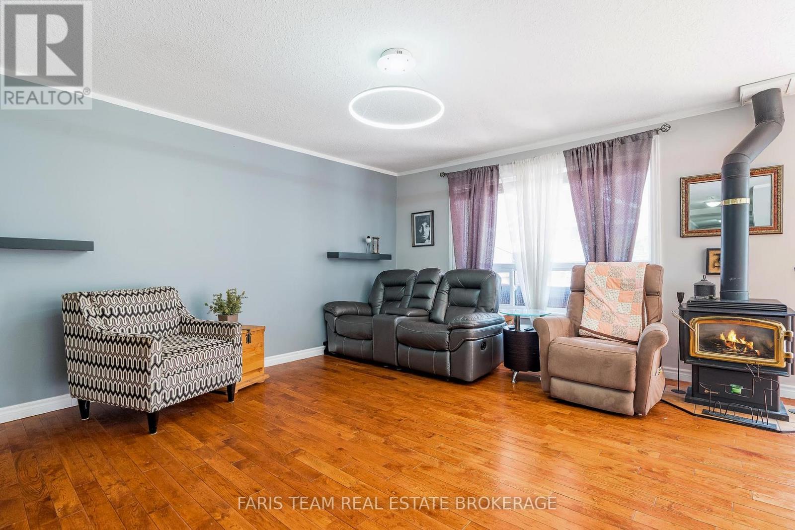 91 PARK STREET - 13