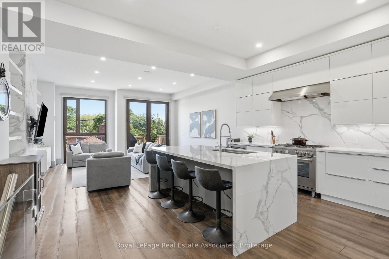 357B MELROSE STREET - 14