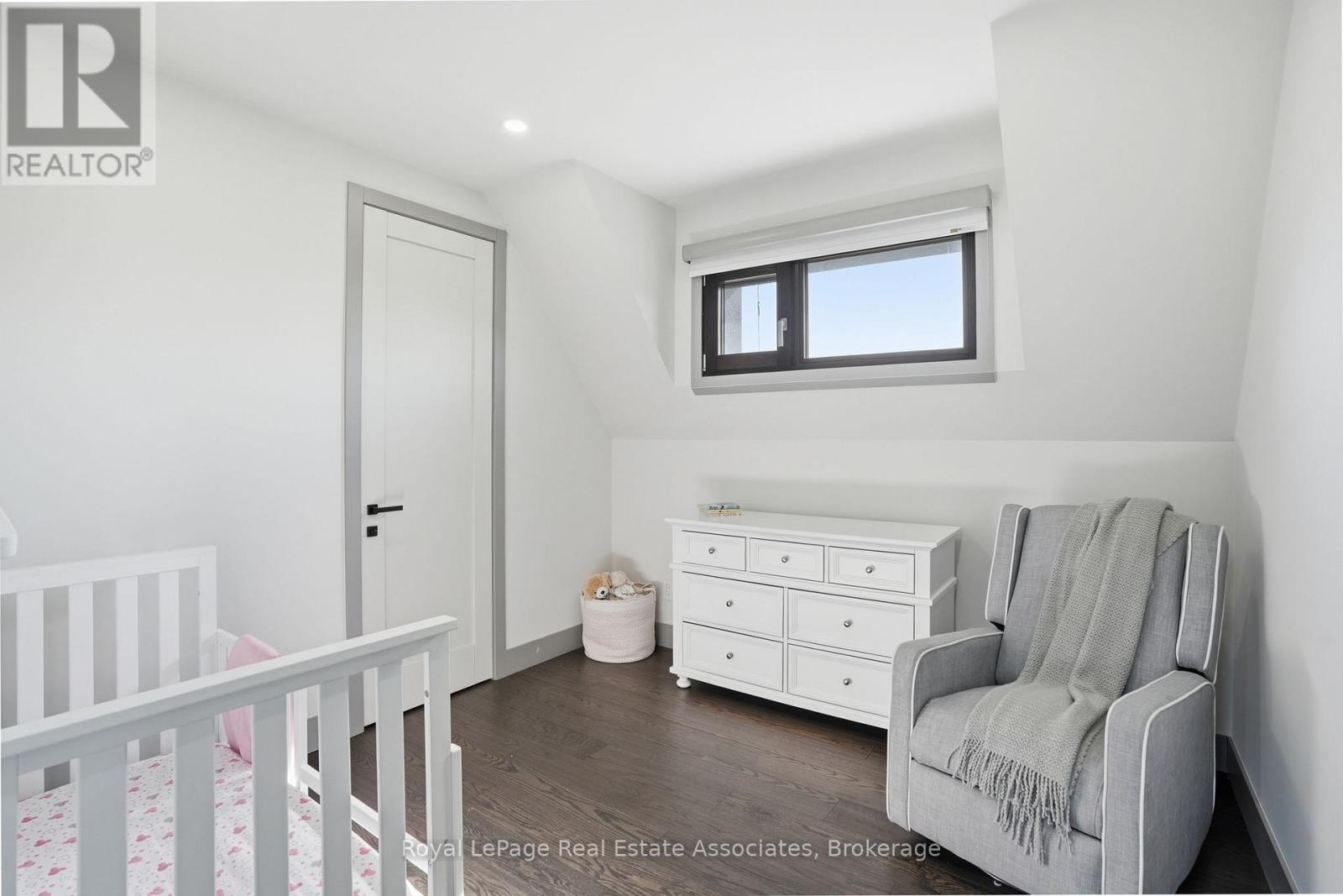 357B MELROSE STREET - 31