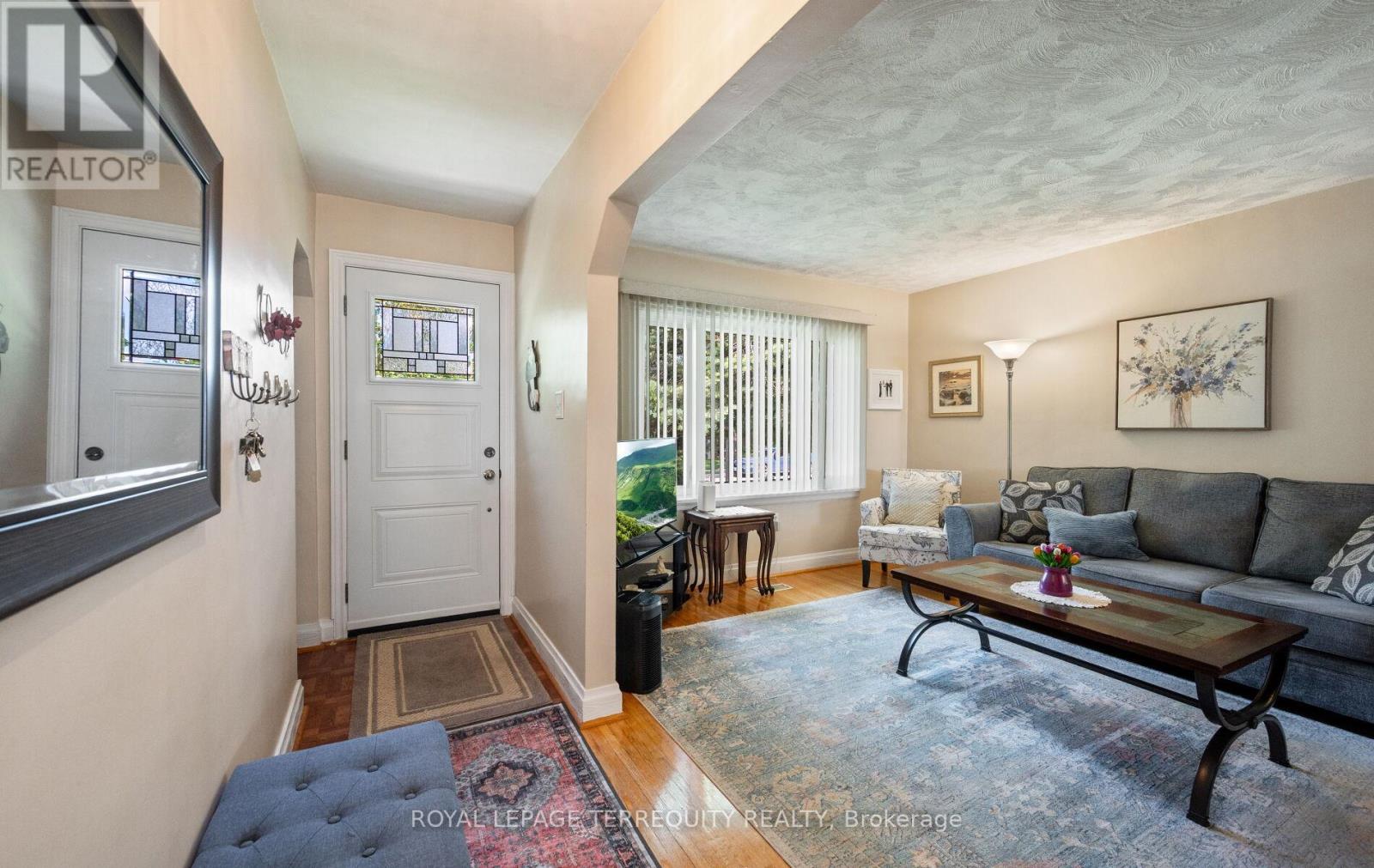 33 ROGERS ROAD - 11