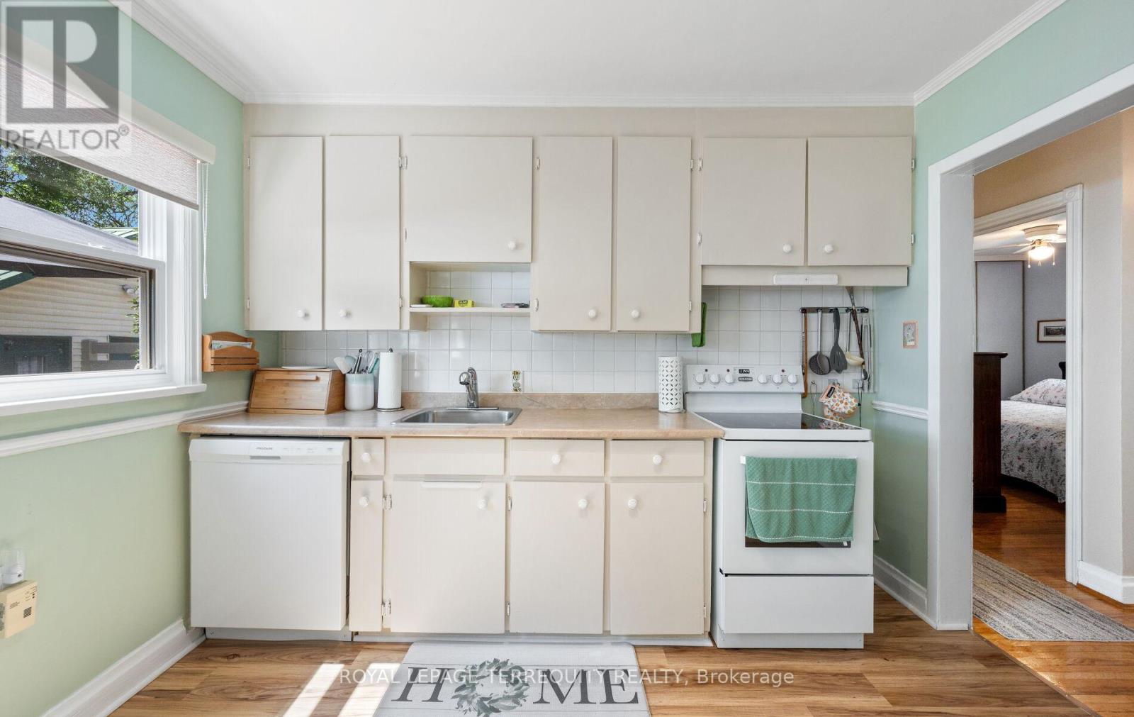 33 ROGERS ROAD - 17