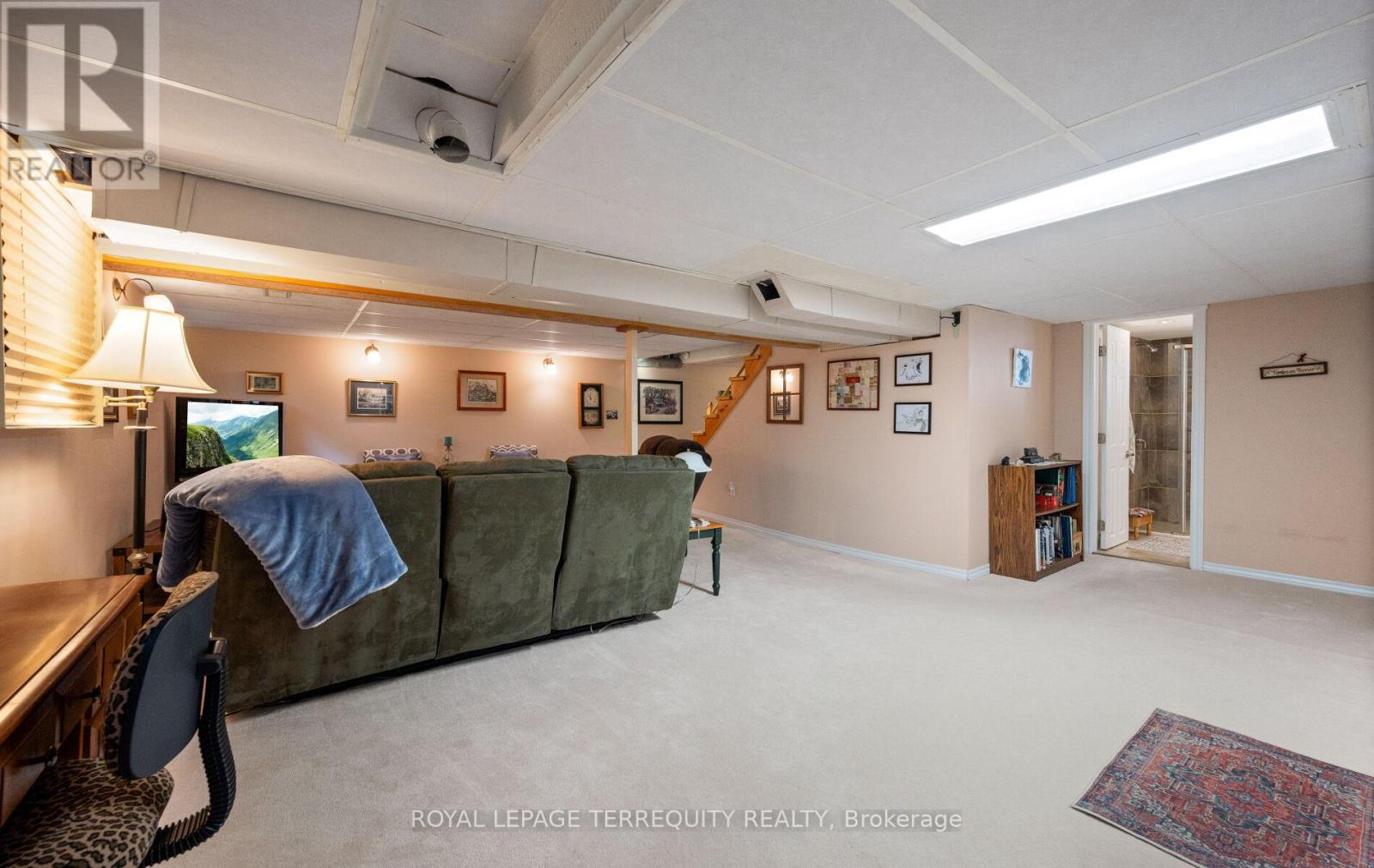 33 ROGERS ROAD - 35