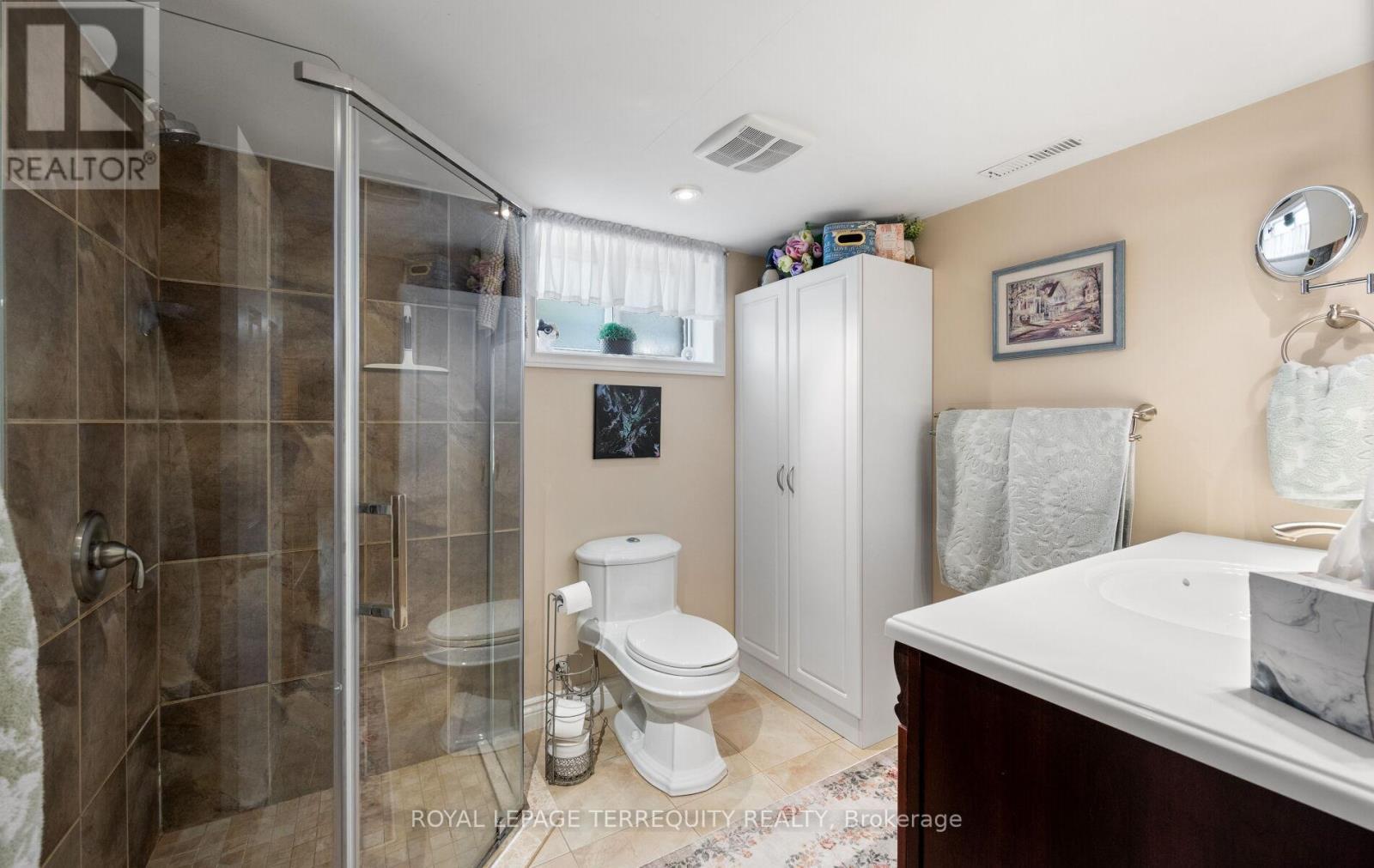 33 ROGERS ROAD - 36