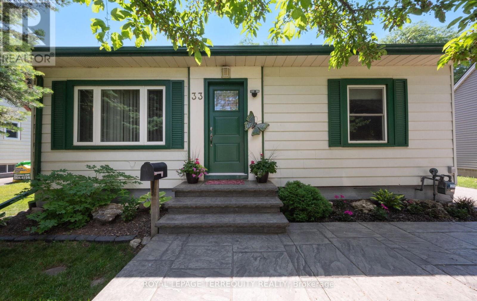 33 ROGERS ROAD - 5