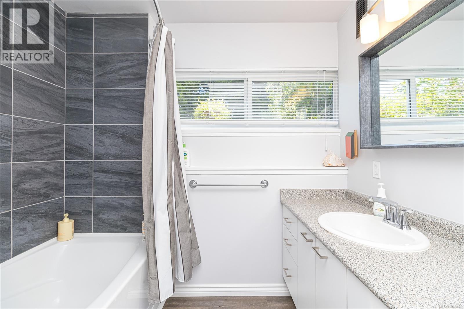  4067 Cedar Hill Cross Road, Saanich